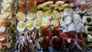 Hapjes catering aan huis